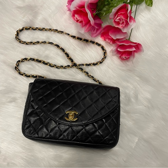 Vintage Chanel Round Half Moon Flap - Picture 3 of 13